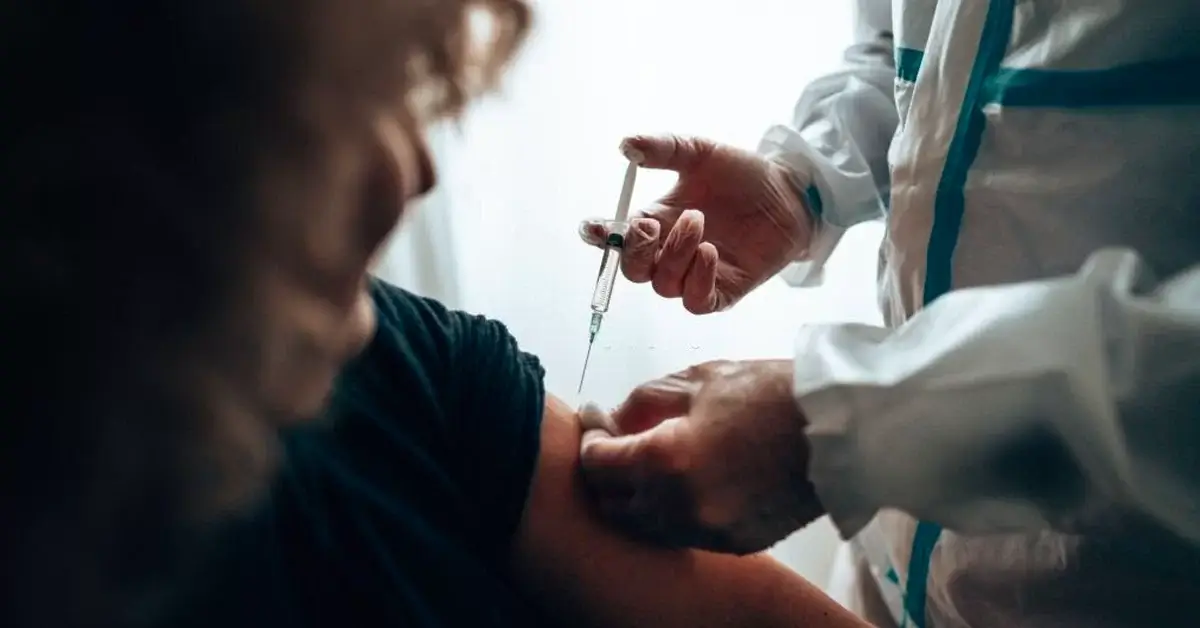 Biontech Aşısı Aşılama Sırasında Ortaya Çıkan Tıbbi Hatalar